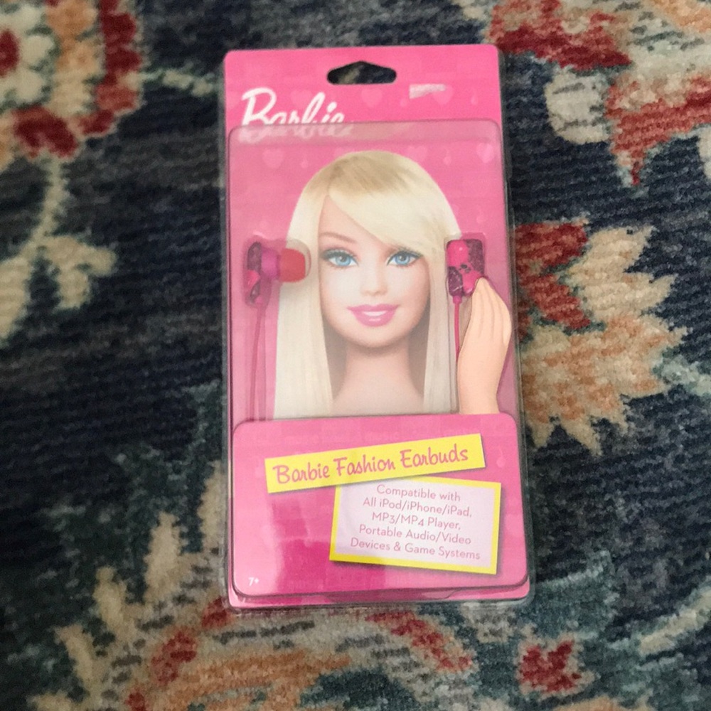Barbie Fashion Earbuds